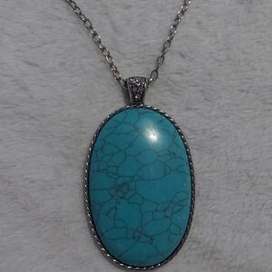 6/$10 Paparazzi Turquoise Oval Pendant Necklace